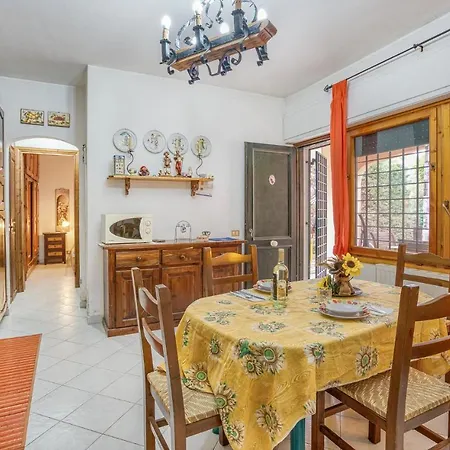 Beautiful In With Kitchen Holiday home